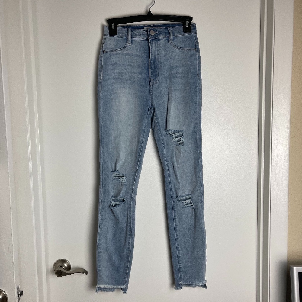 ! Refuge High Waisted Light Wash Distressed Skinny Jeans Women Size 0
